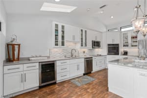 2166 Anchorage Ln, Naples, FL 34104, Sold 10/02/18