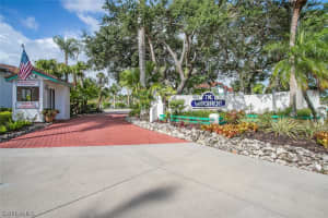 2166 Anchorage Ln, Naples, FL 34104, Sold 10/02/18