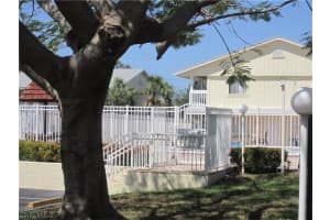 4613 Bayshore Dr, Naples, FL 34112, Sold 09/17/18