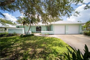 677 Astarias Cir, Fort Myers, FL 33919, Sold 09/20/18