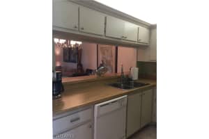 9305 Lake Park Dr APT 103, Fort Myers, FL 33919, Sold 11/15/18