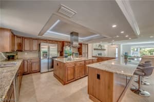 20500 Pine Tree Ln, Estero, FL 33928, Sold 12/17/18