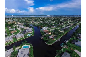Windsor Manor Condominiums, 828 Victoria Dr APT C11, Cape Coral, FL 33904, Sold 12/04/18