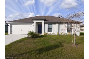 735 Center Lake St, Lehigh Acres, FL 33974, Sold 01/04/19