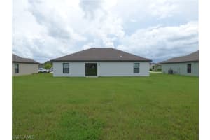 735 Center Lake St, Lehigh Acres, FL 33974, Sold 01/04/19