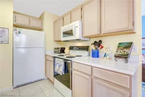 743 Wiggins Lake Dr, Naples, FL 34110, Sold 10/30/18