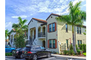15098 Palmer Lake Cir, Naples, FL 34109, Sold 08/30/19