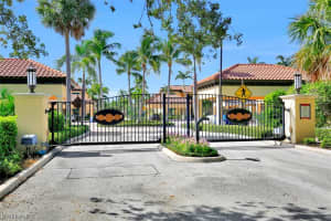965 Sandpiper St, Naples, FL 34102, Sold 03/05/21