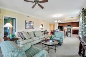 965 Sandpiper St, Naples, FL 34102, Sold 03/05/21