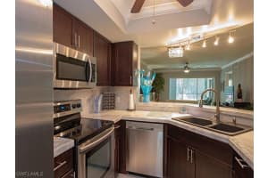 773 Wiggins Lake Dr, Naples, FL 34110, Sold 01/31/19
