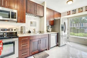 10146 Regent Cir, Naples, FL 34109, Sold 07/11/19