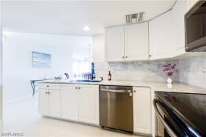 1900 Clifford St APT 307, Fort Myers, FL 33901, Sold 11/30/18