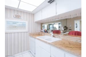 760 Sextant Dr UNIT 122, Sanibel, FL 33957, Sold 06/27/19