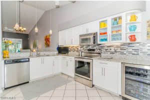5588 Greenwood Cir, Naples, FL 34112, Sold 01/03/19