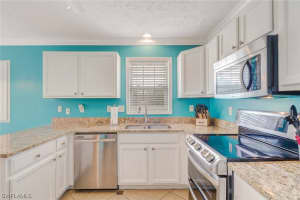 406 Leawood Cir, Naples, FL 34104, Sold 02/26/19