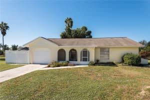 27 Burrstone Ave, Lehigh Acres, FL 33936, Sold 12/14/18