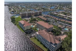 4235 SE 20th Pl APT C204, Cape Coral, FL 33904, Sold 12/14/18