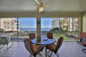4235 SE 20th Pl APT C204, Cape Coral, FL 33904, Sold 12/14/18