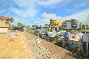 919 Huron Ct, Marco Island, FL 34145, Sold 05/08/19