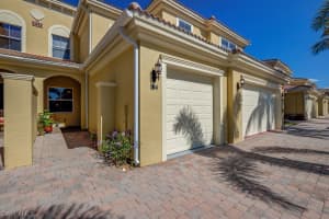 1445 Mariposa Cir, Naples, FL 34105, Sold 03/13/19