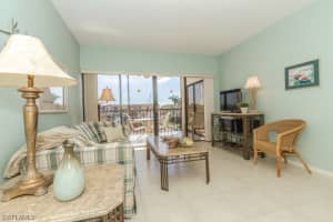 801 River Point Dr, Naples, FL 34102, Sold 12/19/18