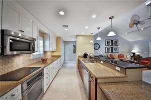 5280 Ladyfinger Lake Rd, Sanibel, FL 33957, Sold 02/26/19
