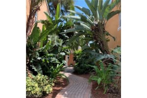12632 Kenwood Ln d, Fort Myers, FL 33907, Sold 08/11/21