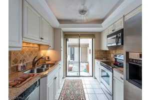 541 Lake Louise Cir, Naples, FL 34110, Sold 09/16/19