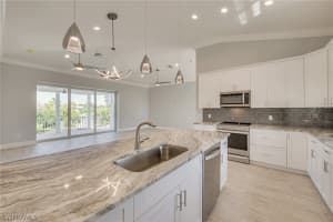 117 Sand Dollar Dr, Fort Myers Beach, FL 33931, Sold 02/04/21