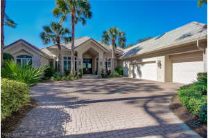 909 Barcarmil Way, Naples, FL 34110, Sold 04/24/19