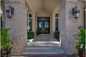 909 Barcarmil Way, Naples, FL 34110, Sold 04/24/19