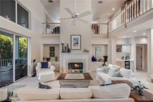 466 Sea Oats Dr, Sanibel, FL 33957, Sold 06/10/19
