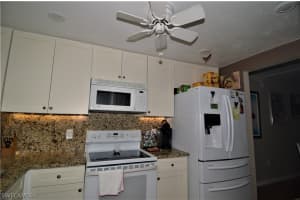 2121 Collier Ave APT 210, Fort Myers, FL 33901, Sold 02/15/19