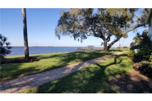 3225 E Riverside Dr, Fort Myers, FL 33916, Sold 03/04/19