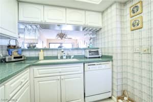 400 Lenell Rd APT 603, Fort Myers Beach, FL 33931, Sold 05/03/19