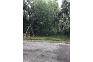4618 San Antonio Ln, Bonita Springs, FL 34134, Sold 04/30/19