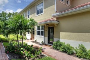 8511 Oakshade Cir UNIT 201, Fort Myers, FL 33919, Sold 09/19/19