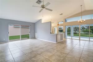 1160 Jardin Dr, Naples, FL 34104, Sold 04/19/19