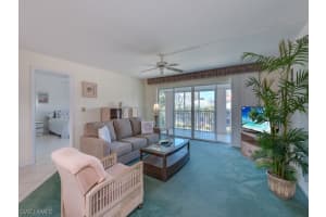 1020 Swallow Ave, Marco Island, FL 34145, Sold 05/14/19
