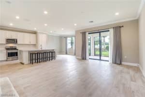 7134 Barnsbury Ln, Naples, FL 34109, Sold 06/28/19