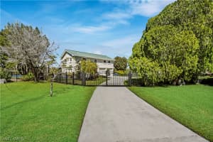 2121 Sebastian Ct, Alva, FL 33920, Sold 06/10/19