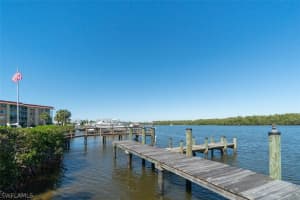305 Goodlette Rd S #204c, Naples, FL 34102, Sold 09/04/19