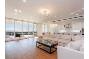 13915 Old Coast Rd, Naples, FL 34110, Sold 10/02/20