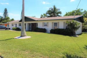 8 Fairview Blvd, Fort Myers Beach, FL 33931, Sold 07/12/19