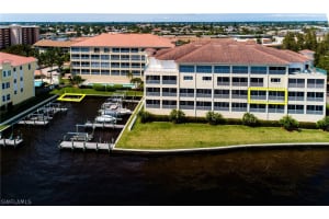 4235 SE 20th Pl APT A302, Cape Coral, FL 33904, Sold 08/17/20
