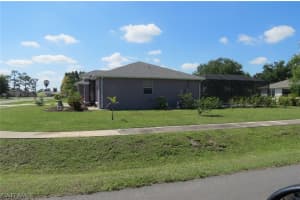 293 Justene Cir, Lehigh Acres, FL 33936, Sold 04/30/19