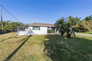 140 Crescent Dr, Fort Myers, FL 33919, Sold 12/30/19