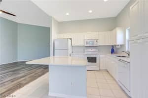 1006 Jardin Dr, Naples, FL 34104, Sold 05/10/19