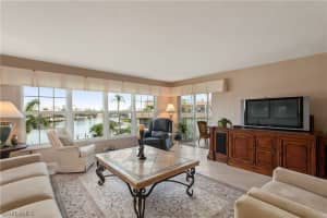 1011 Swallow Ave, Marco Island, FL 34145, Sold 06/14/19