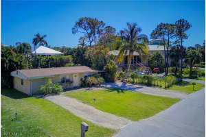 774 Pan Am Ave, Naples, FL 34110, Sold 03/05/20